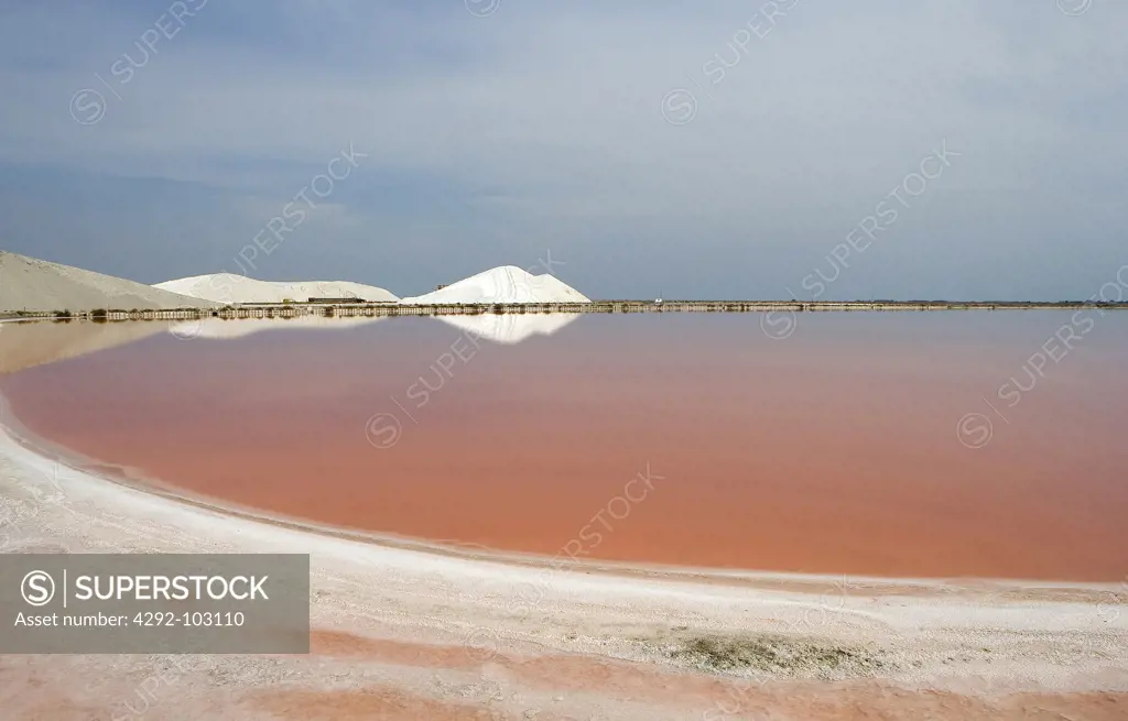 France, Provence, Camargue, Giraud salt pond