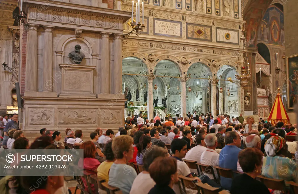 Italy, Veneto, Padua, S. Antonio Church, S. Antonio Feast, People