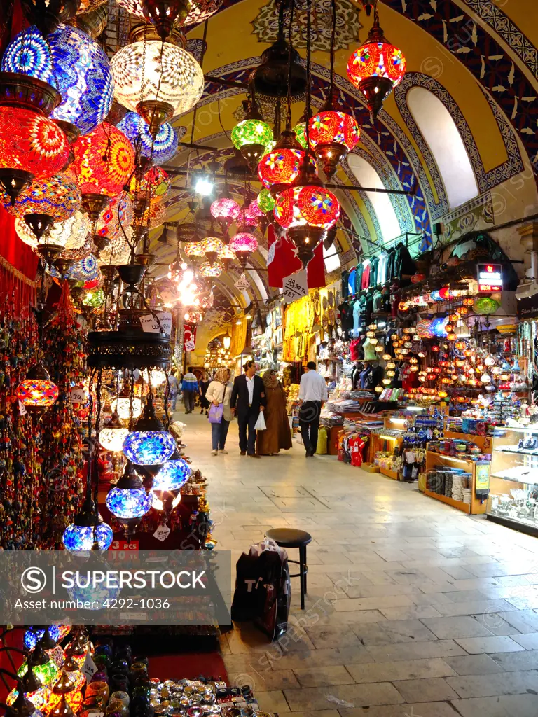 Turkey, Istanbul, interiors of the Grand Bazaar, Kapali Carsi