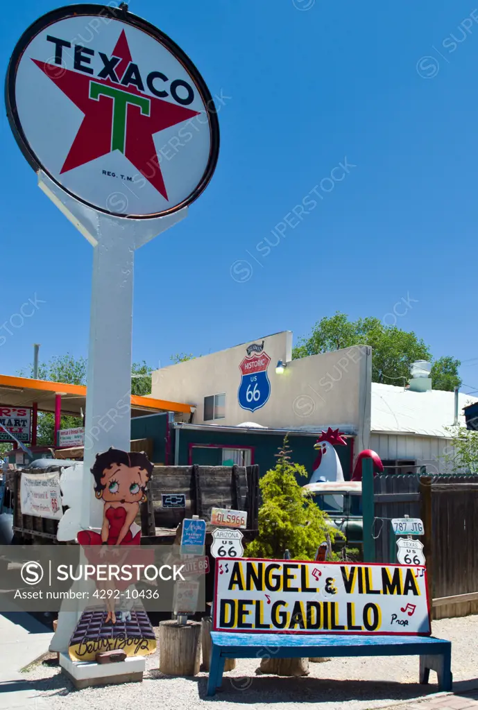 USA, Arizona, Seligman, gas station on Route 66