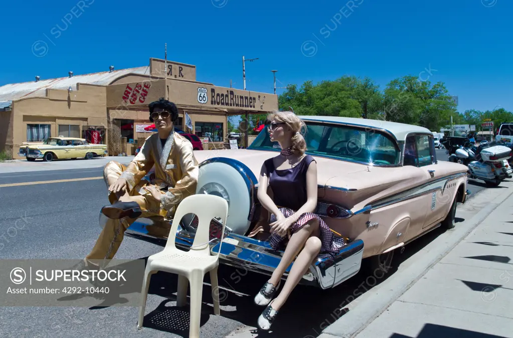 USA, Arizona, Seligman, old car and dummies on Route 66