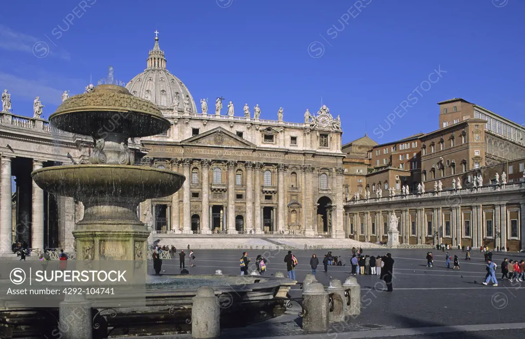 Italy, Rome, Vatican City, Saint Peter's square