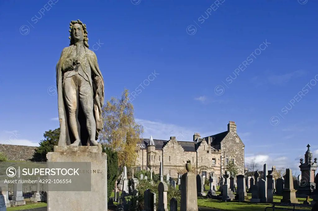 UK, Scotland, Stirling, cemetery and Castle Wynd