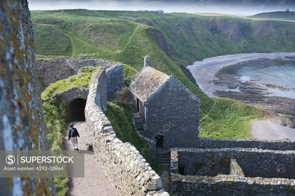 United Kingdom, Scotland, Stonehaven Aberdeenshire, Dunottar Castle, Tourist