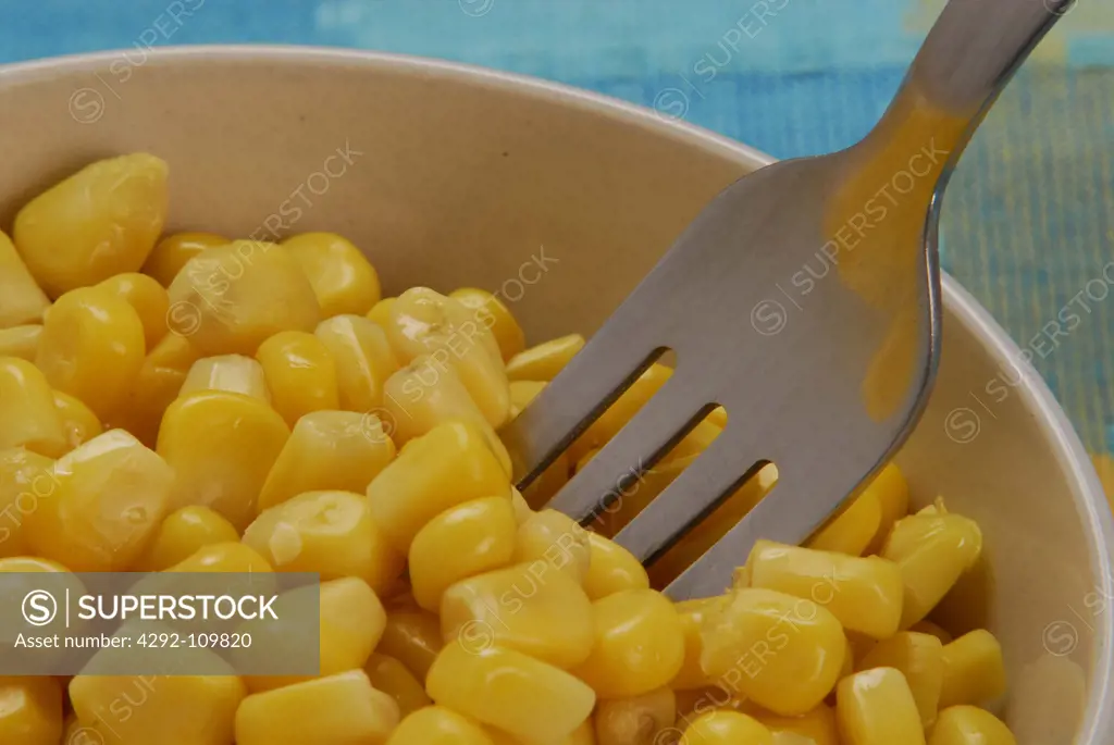 Bowl pf tinned sweetcorn