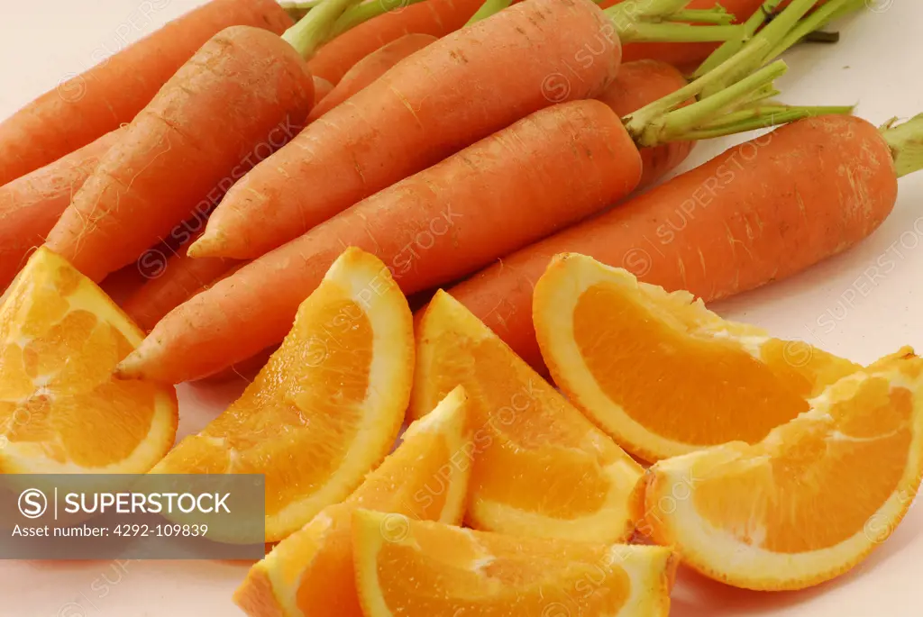 Carrots and orange slices
