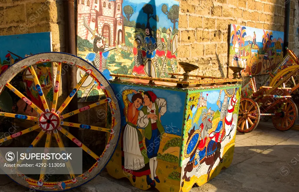 Italy, Sicily, Palermo. The traditional sicilian cart
