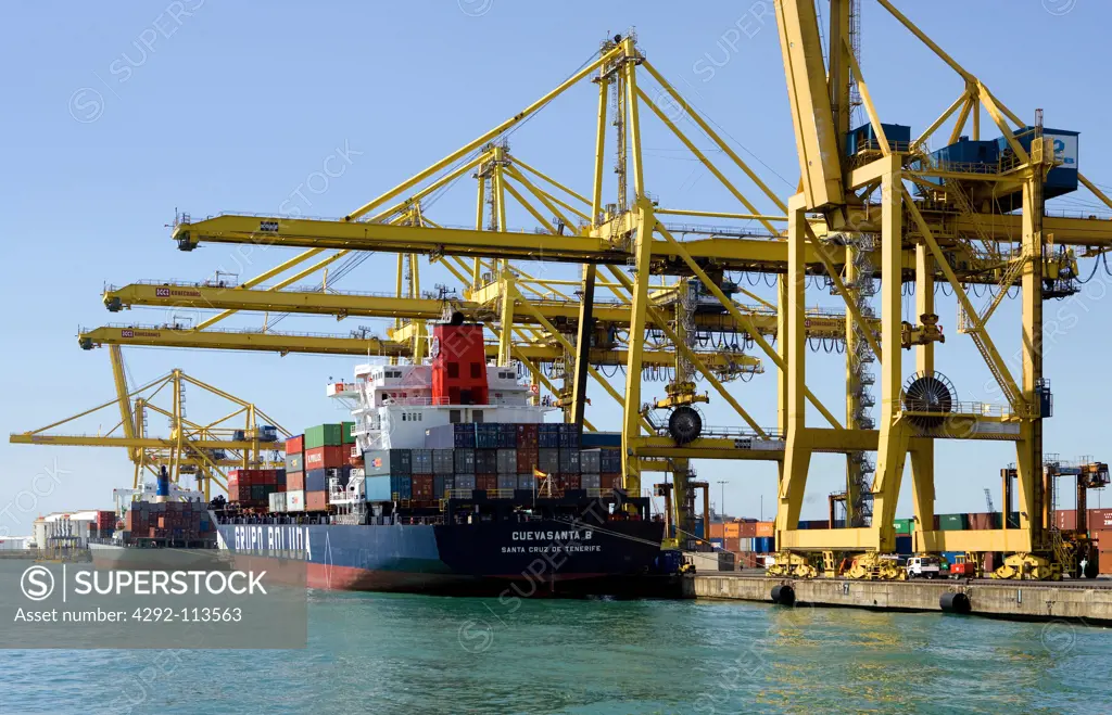 Spain, Barcelona, the container terminal