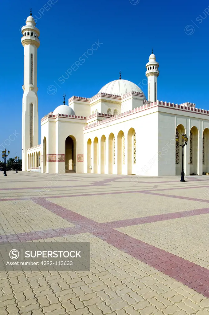 Bahrain.Manama, Al Fateh Mosque, know as the great Mosque since is the biggest of Bahrain