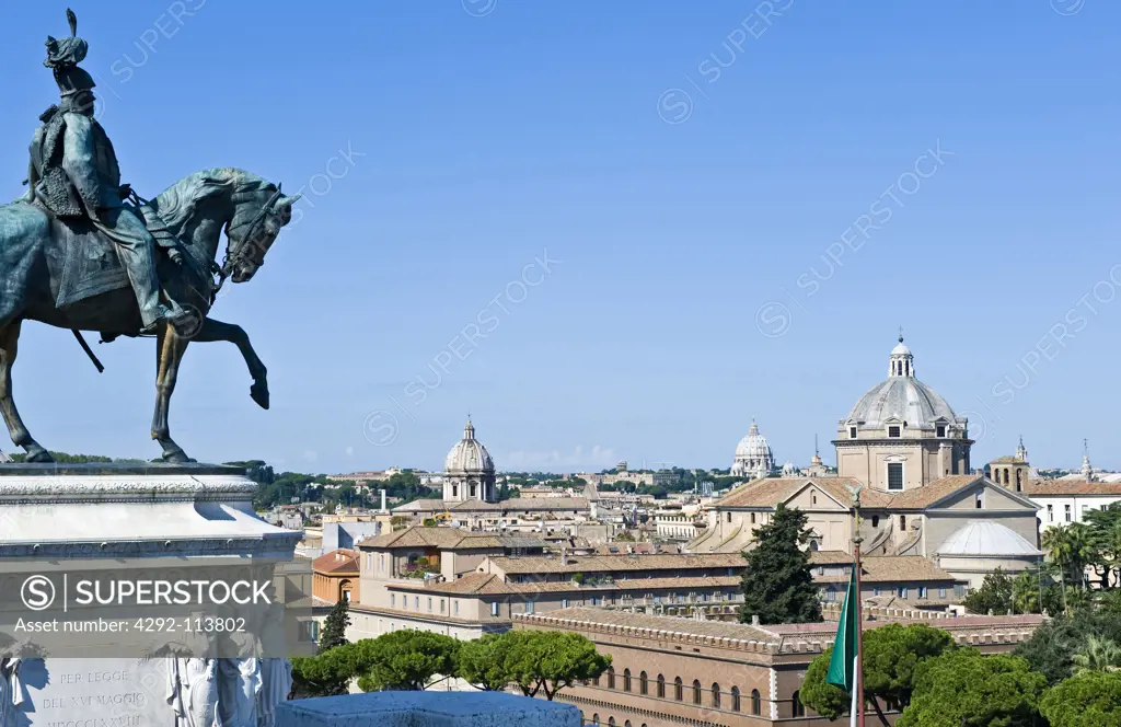 Italy, Lazio, Rome, Piazza Venezia, from the Vittoriano