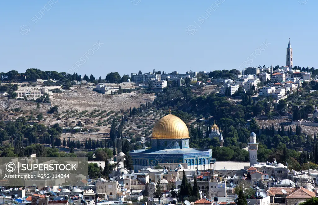 Israel, Jerusalem, view on the Dome of the Rock mosque and Mount of Olives