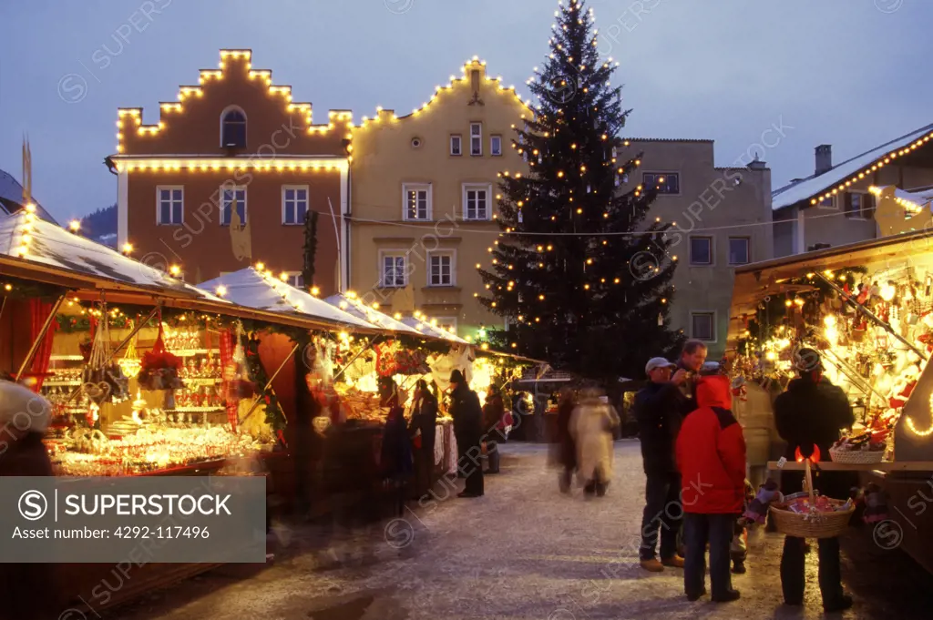 Italy, Trentino Alto Adige, Vipiteno, Christmas Market.