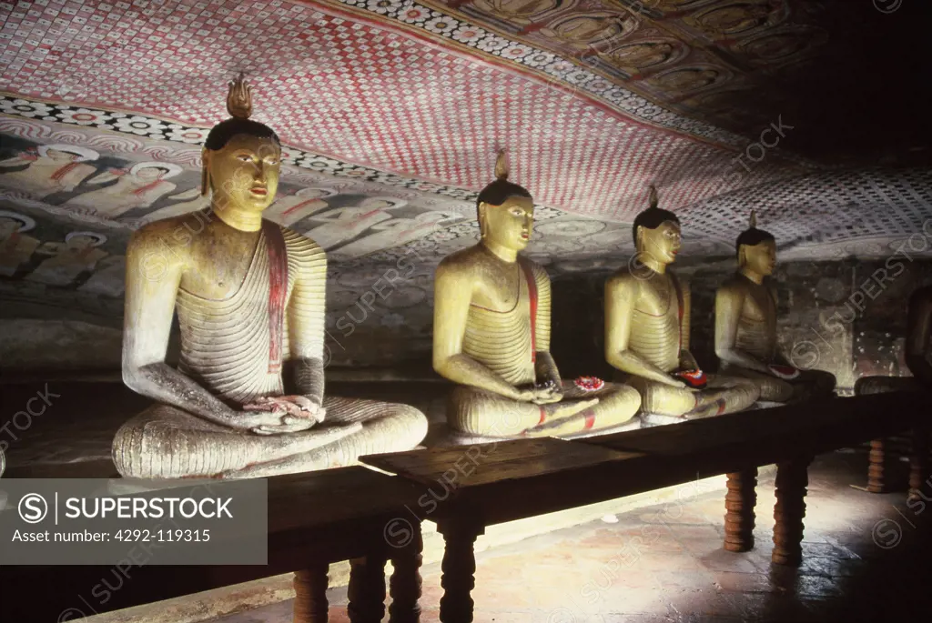 Sri Lanka, Dambulla, Buddha temple