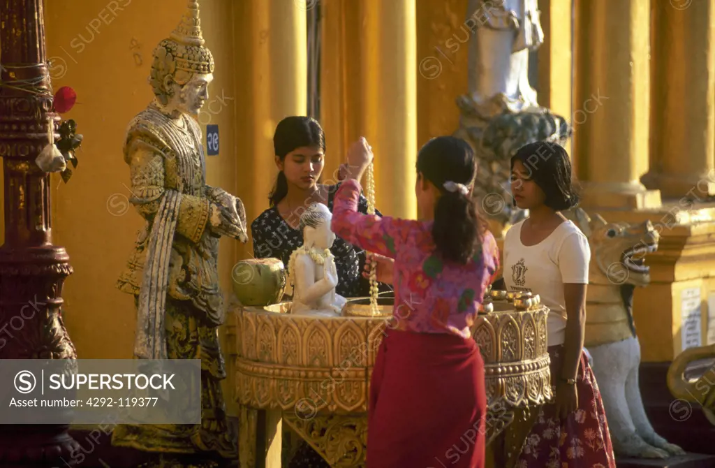 Burma, Yangon. Shwedagon Pagoda