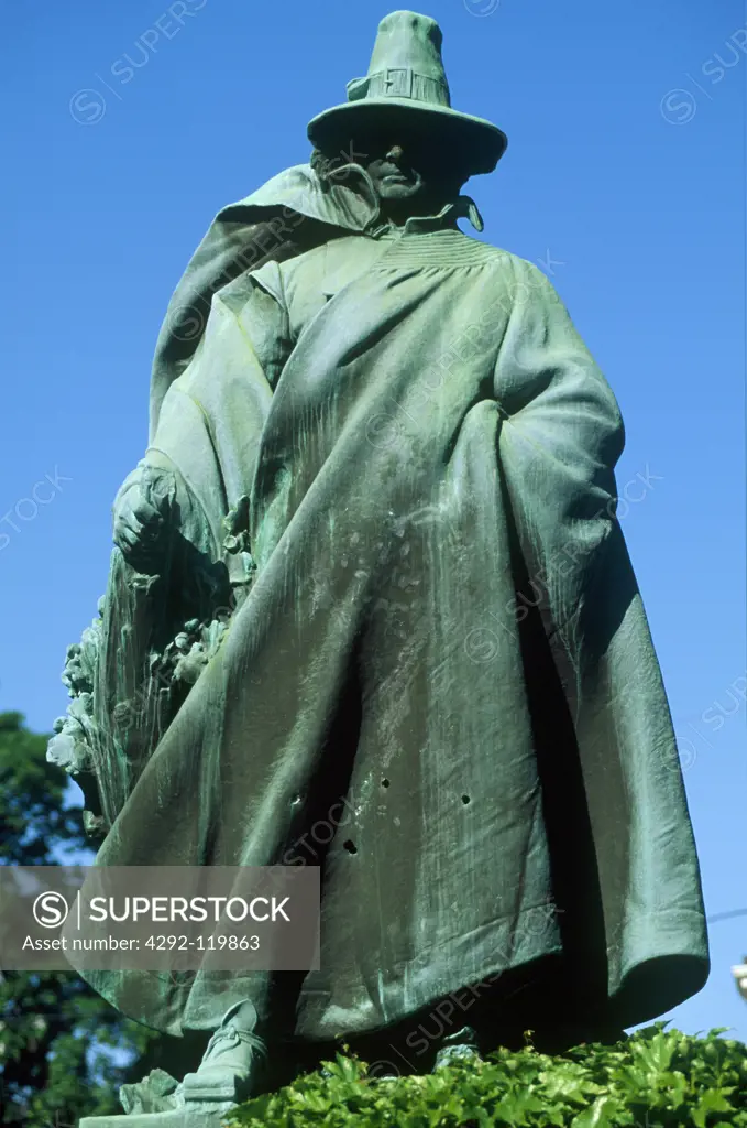 USA, Massachusetts, Salem. Witch Museum statue