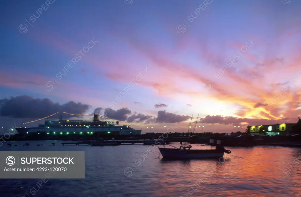Oranjestad harbour at dusk, Aruba, Caribbean