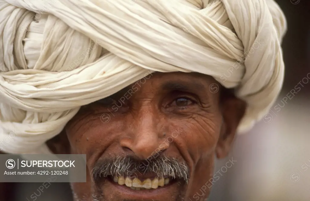 India, Rajasthan, Jaipur. man's portrait