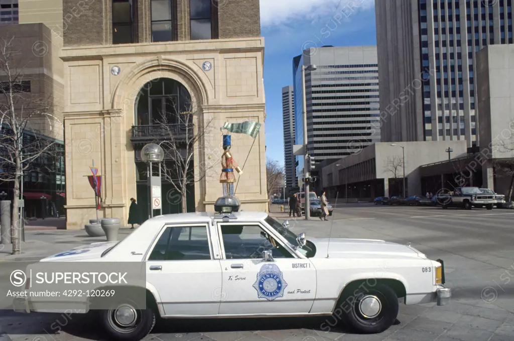 USA, Colorado, Denver, city center and police car