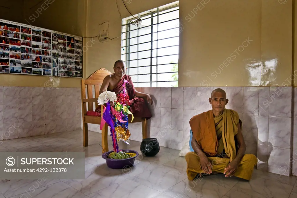 Bangladesh, Chitmorong, buddhist monks
