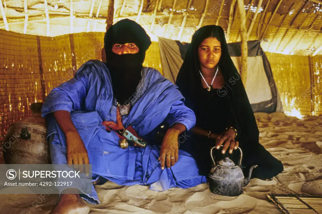 Algeria, Sahara desert, tuareg couple