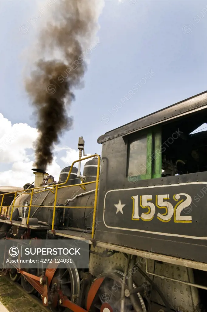 Cuba, Valley de los Ingenios, steam train