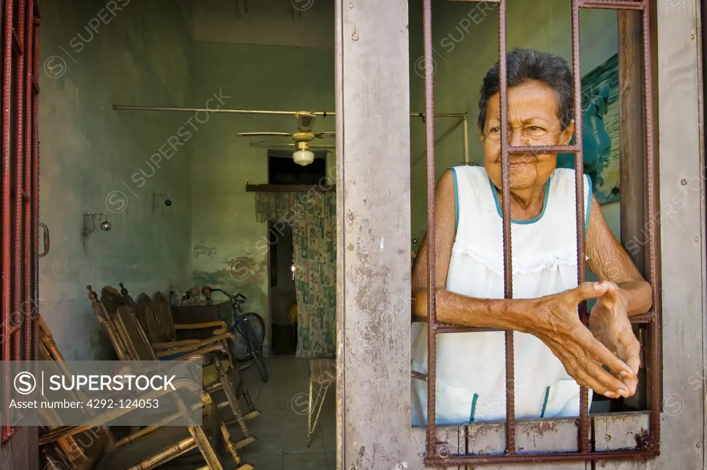 Cuba, Camaguey, local woman