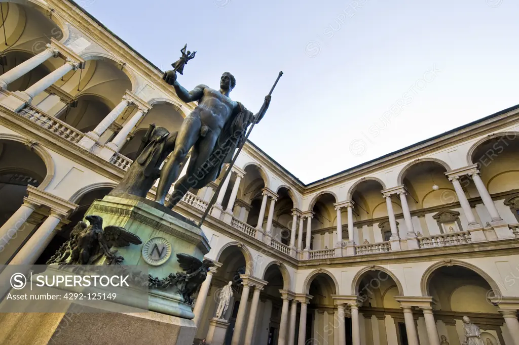 Italy, Lombardy, Milan, Brera Art Accademy, Courtyard with statue of Napoleon by Antonio Canova