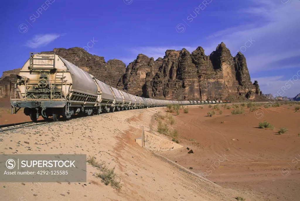 Jordan, Wadi Rum,train