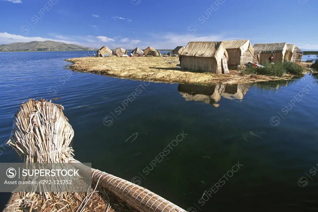 Peru, Lake Titicaca,Uros islands