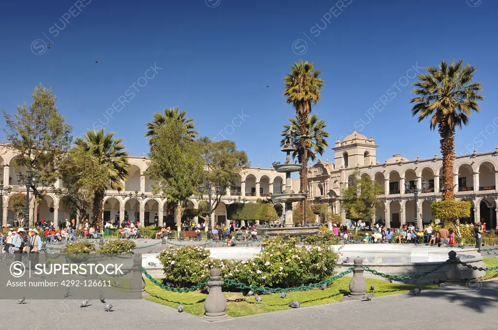 Peru, Arequipa, Plaza de Armas, Fountain