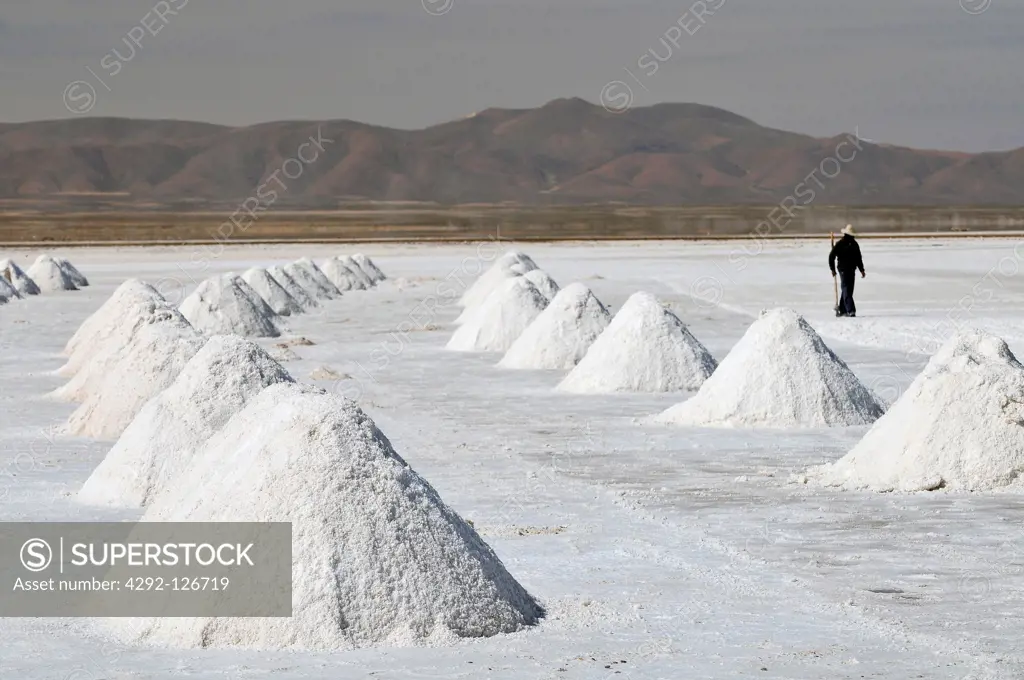 Bolivia, Salar de Uyuni, Salt Mountain