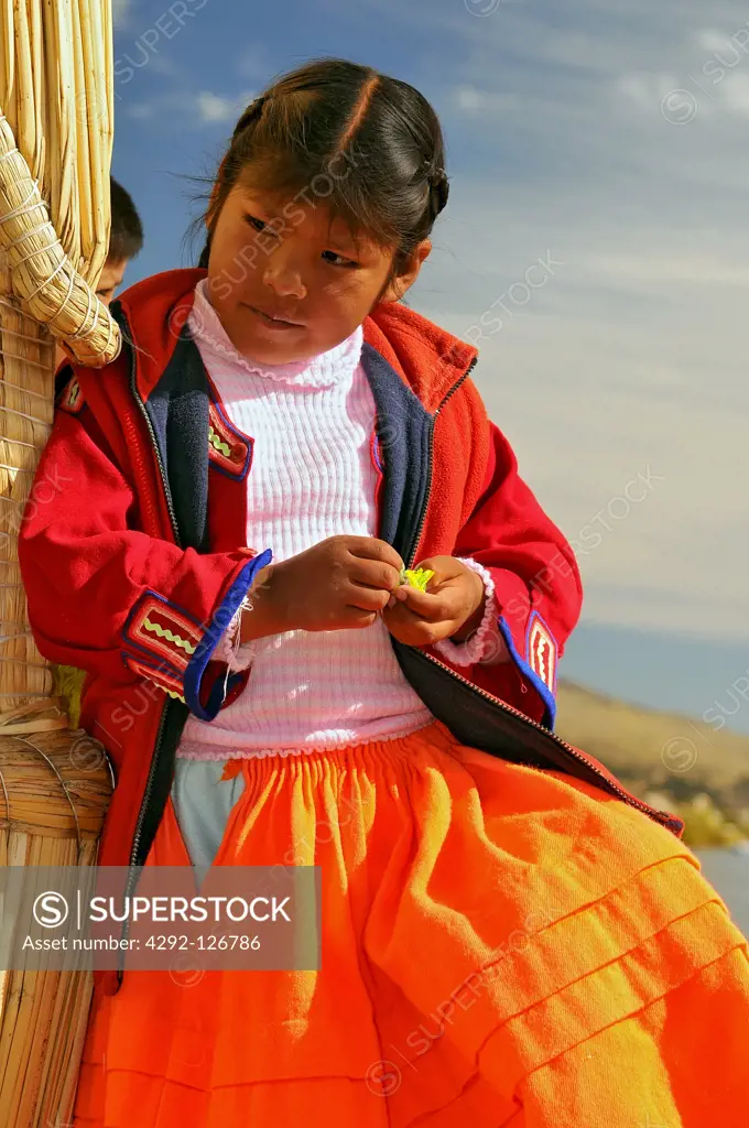 Peru, South America, Titicaca Lake, Uros Indian, Uros Ayamaras, Floating Island, Young Woman