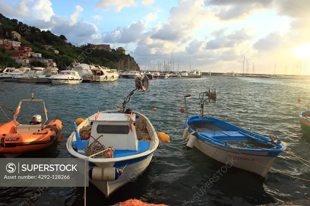 Italy, Campania, Cilento, Harbour