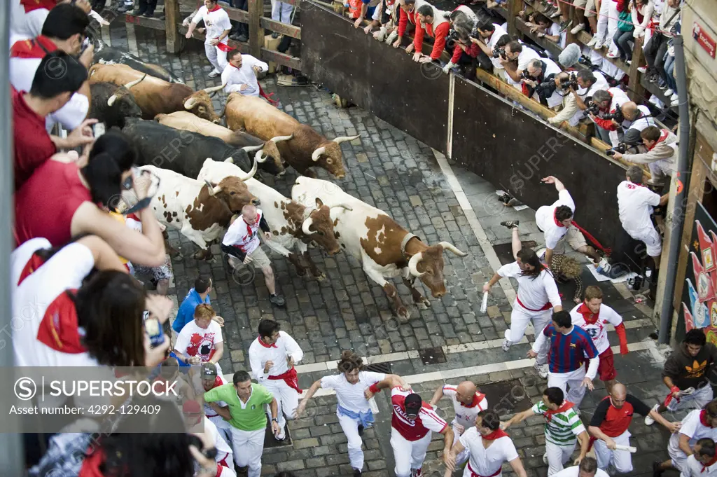 Spain, Navarra, Pamplona, Fiesta, the bull rush