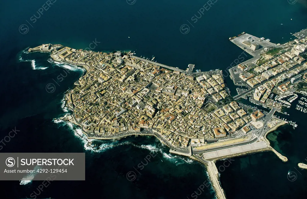 Sicily, Siracusa, aerial view of Ortigia island