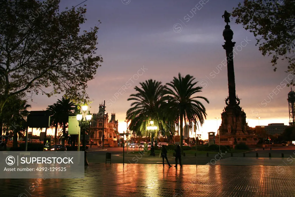 Spain,Catalonia, Barcelona, old port and Columbus monument at sunrise