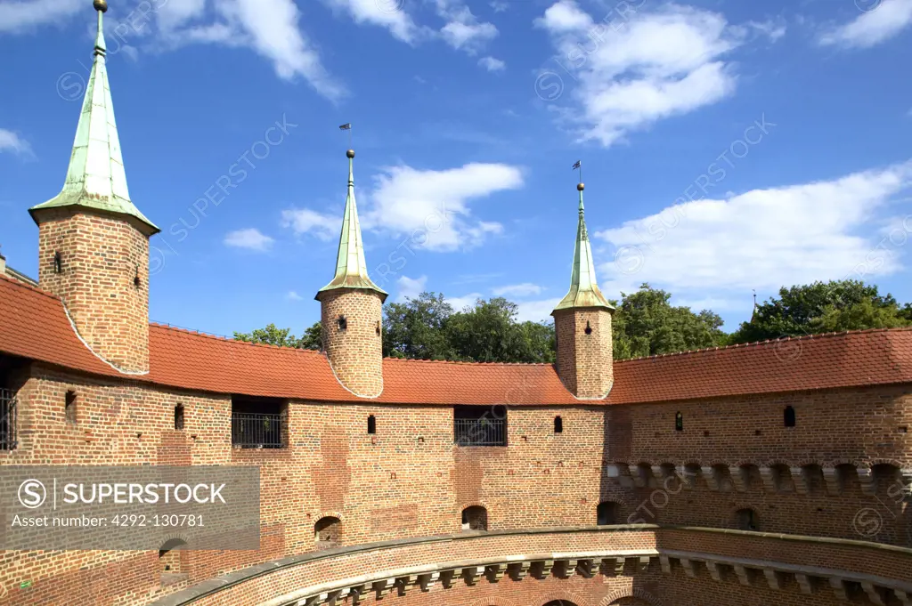 Polen Krakau Barbakane Innenhof, The Krakow Barbican medieval fortification, Cracov, Poland