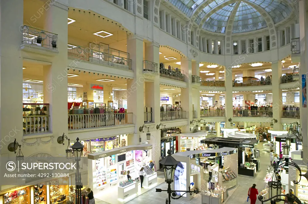Sankt Petersburg, Einkaufscenter Passasch Shoppingcenter