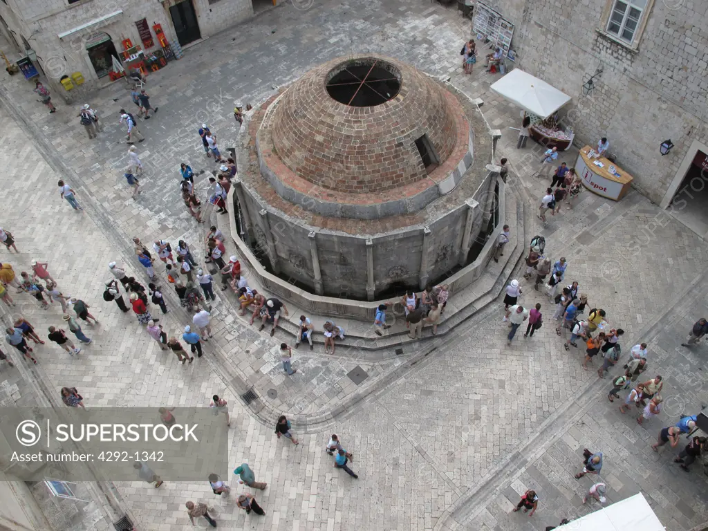 Croatia, Dubrovnik, the big Onofrio Fountain in old town builded by Onofrio della Cavi