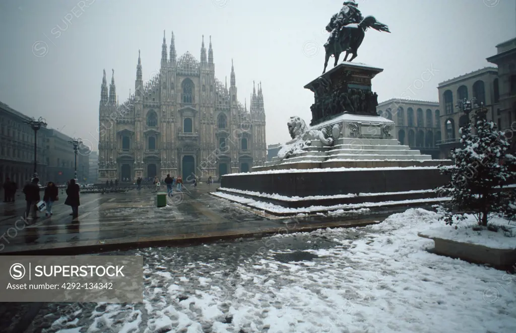 Italy, Milan. Duomo Square. Statue