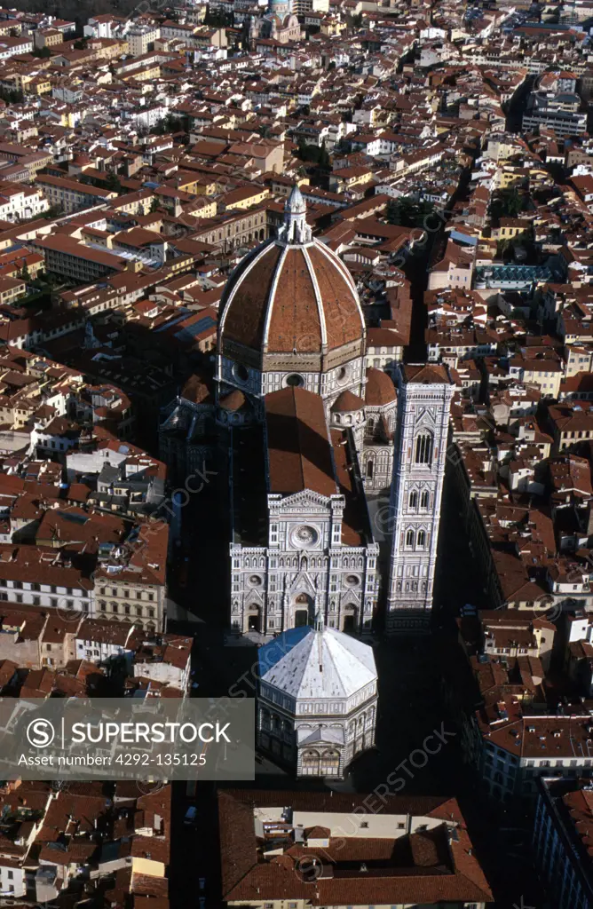 Italy, Tuscany, Florence, aerial view of the Duomo
