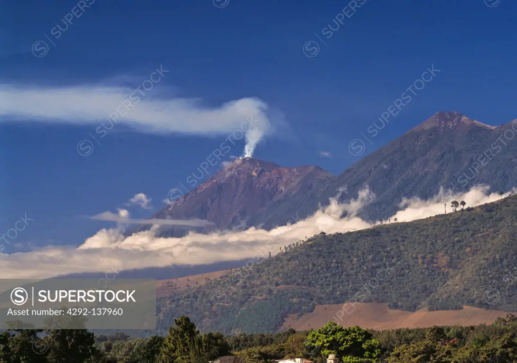 Guatemala, Volcan de Fuego