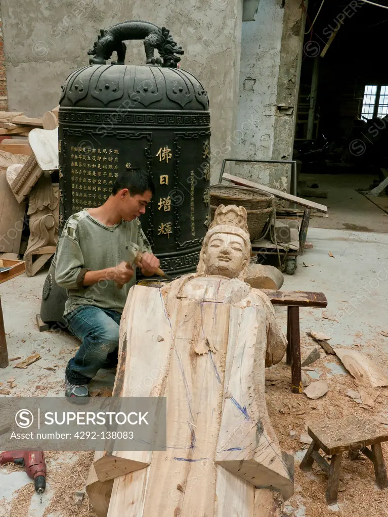 China, Suzhou, wood carving workshop
