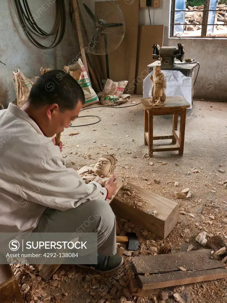 China, Suzhou, wood carving workshop