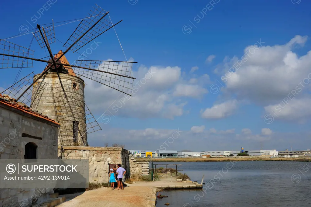 Italy, Sicily, Trapani, Salt ponds and Maria Stella windmill