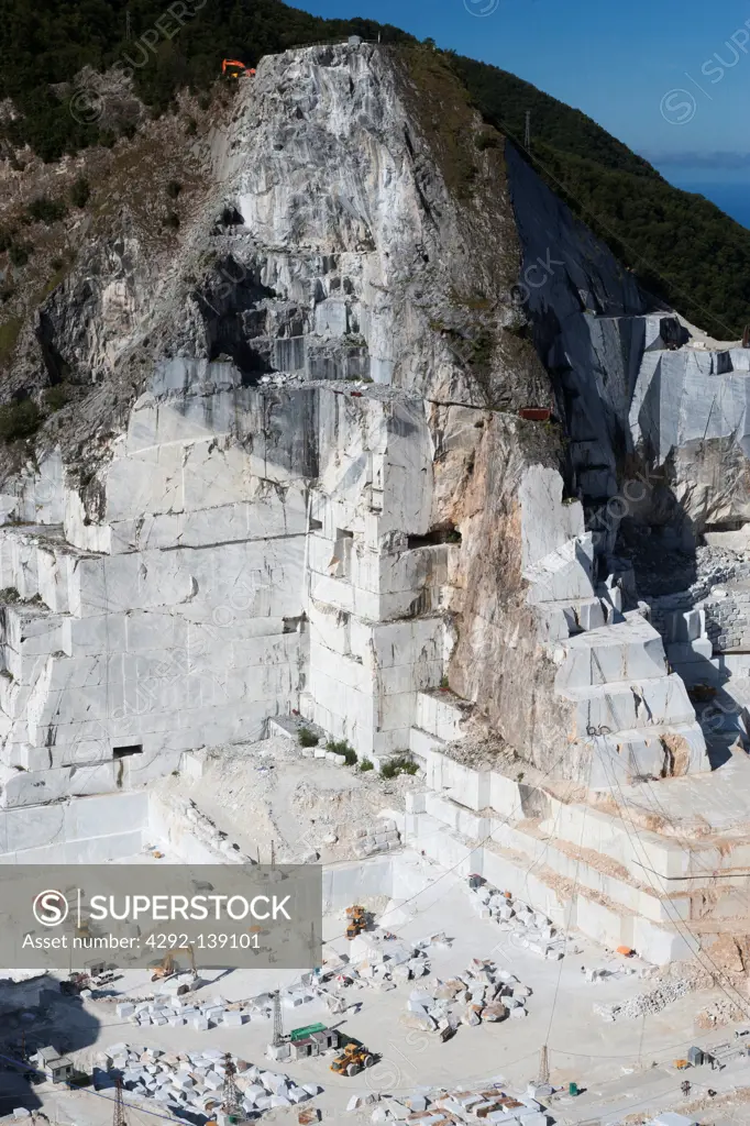 Europe, Italy, Tuscany, Apuan Alps, Gioia marble quarry, Colonnata basin
