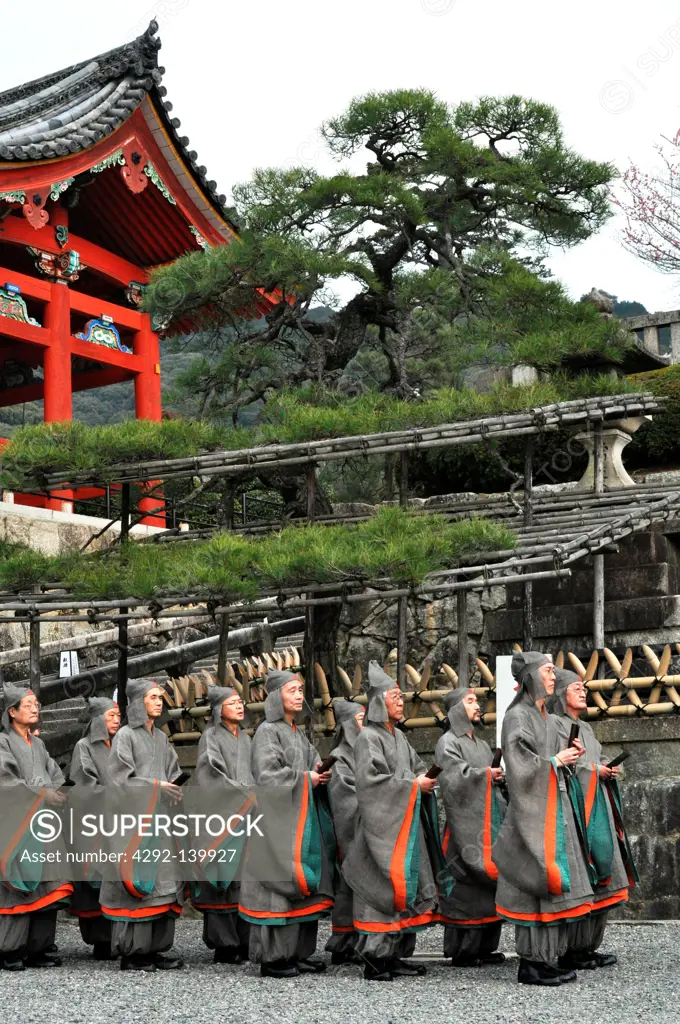 Kyoto, Japan, dance of the Dragon Seiryu at the Kiyomizu-dera Temple. Seiryu, a sacred dragon guarding the Higashiyama area, is considered as the incarnation of a Buddhist Kannon, enlightened bei...
