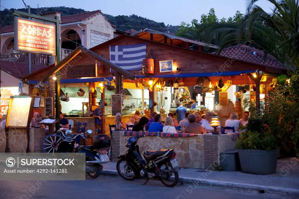 Greece, Ionian Islands, Zante, Argassi, taverna at dusk