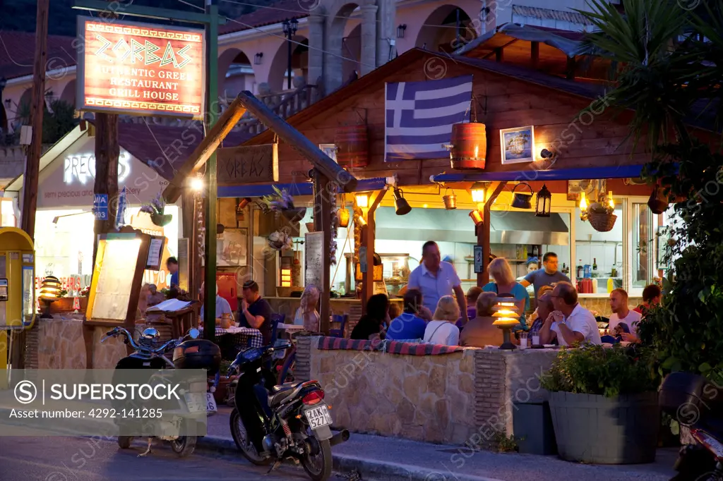 Greece, Ionian Islands, Zante, Argassi, taverna at dusk