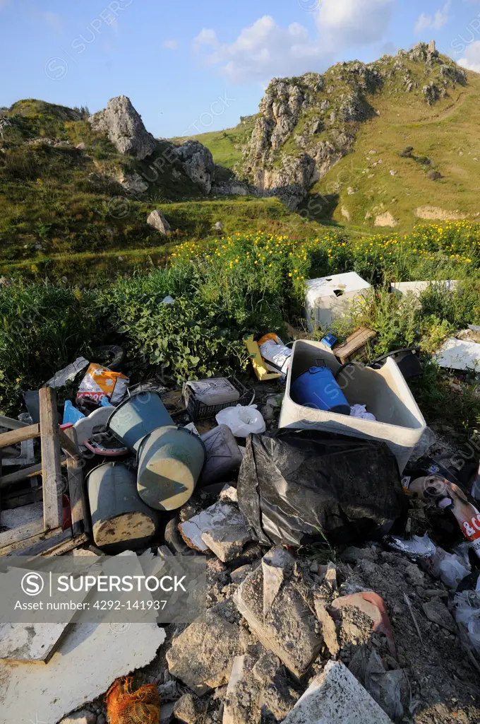 Italy, Sicily, Agrigento, garbage dump